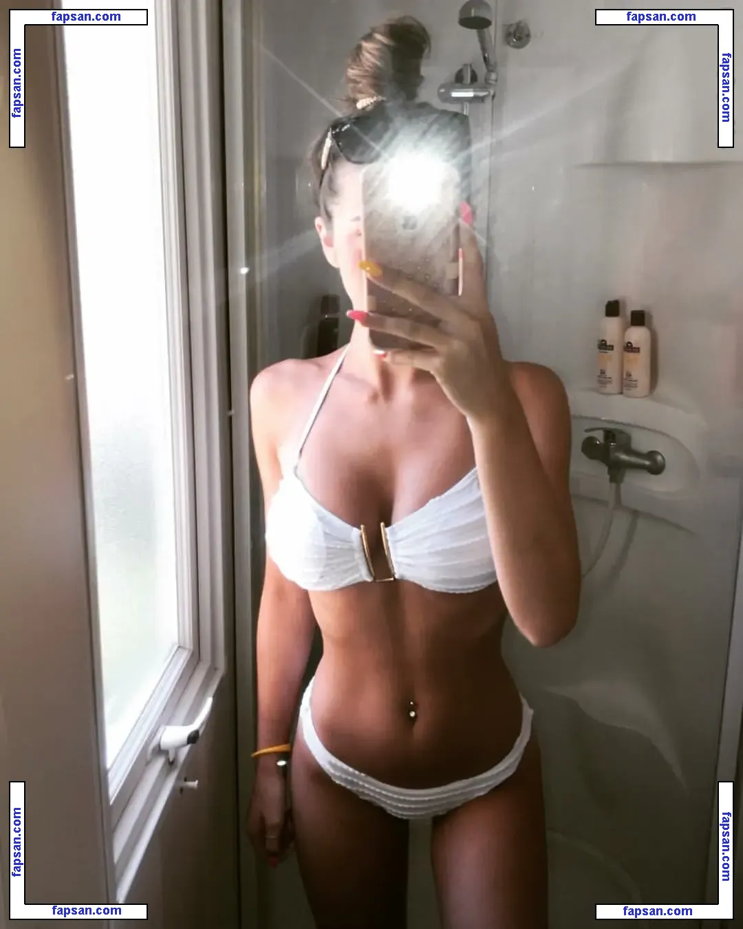 Laura Brophy nude photo #0029 from OnlyFans