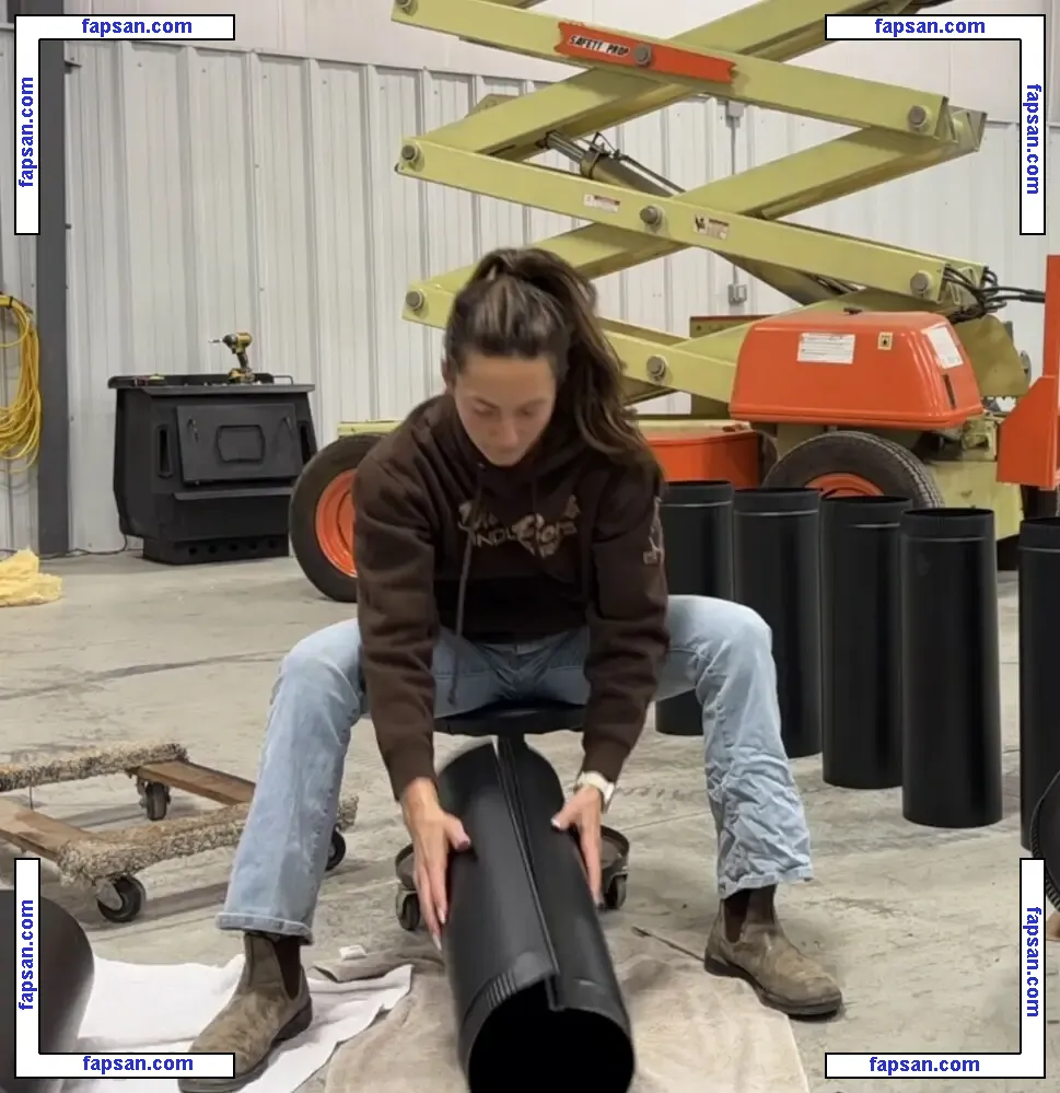 Laura Farms голая фото #0002 с Онлифанс