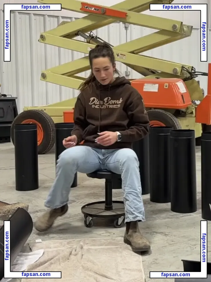 Laura Farms голая фото #0005 с Онлифанс