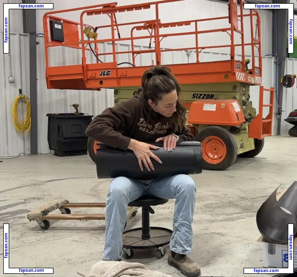 Laura Farms голая фото #0006 с Онлифанс