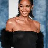 Laura Harrier голая #0420
