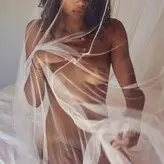 Laura Harrier голая #0553