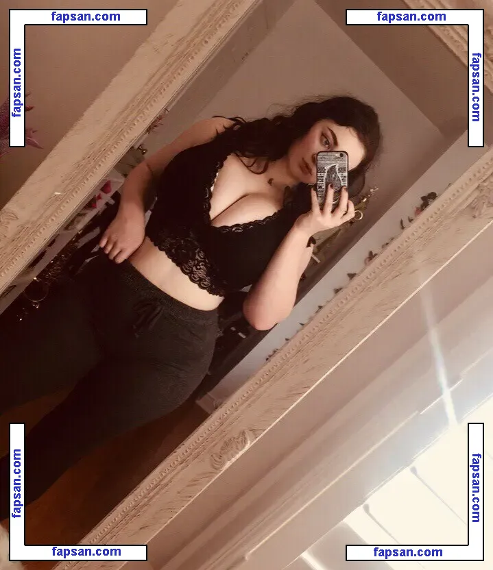 _Laura.jo nude photo #0122 from OnlyFans