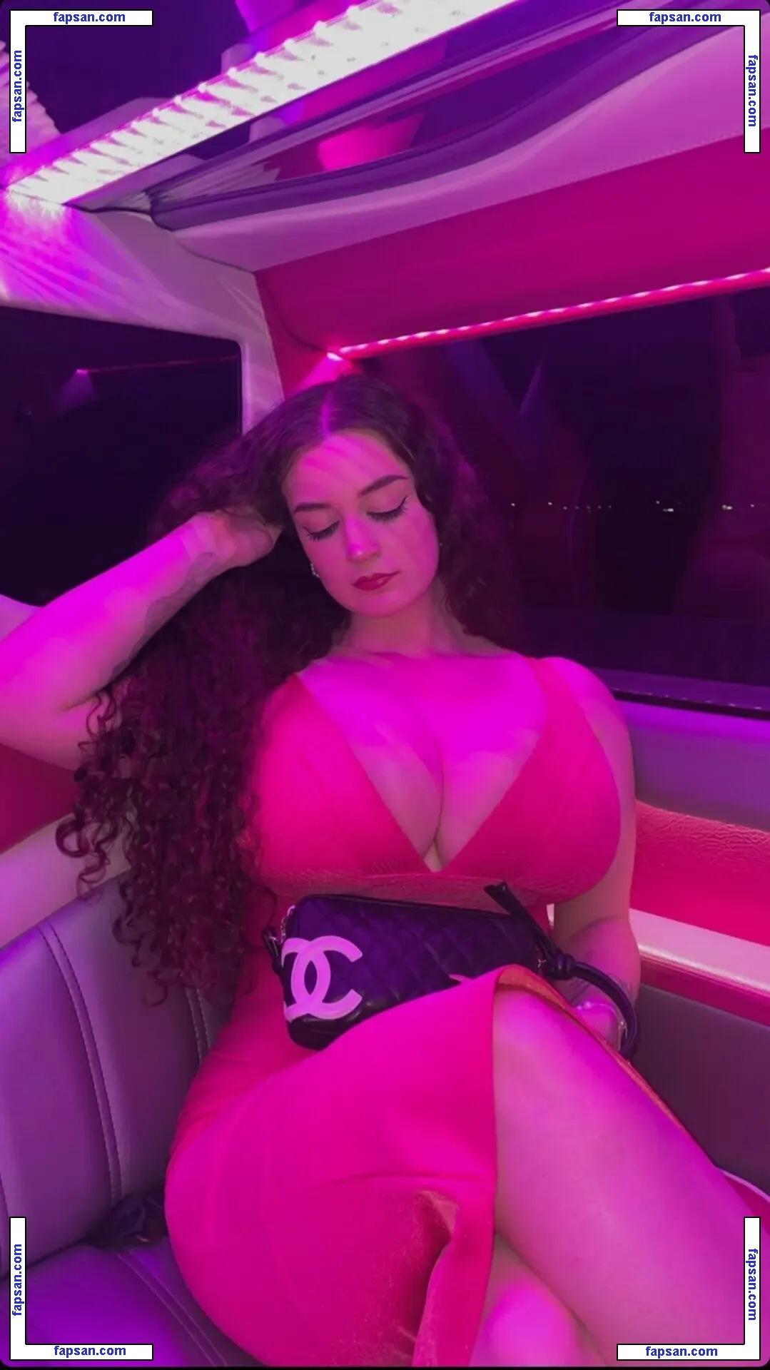 _Laura.jo nude photo #0145 from OnlyFans