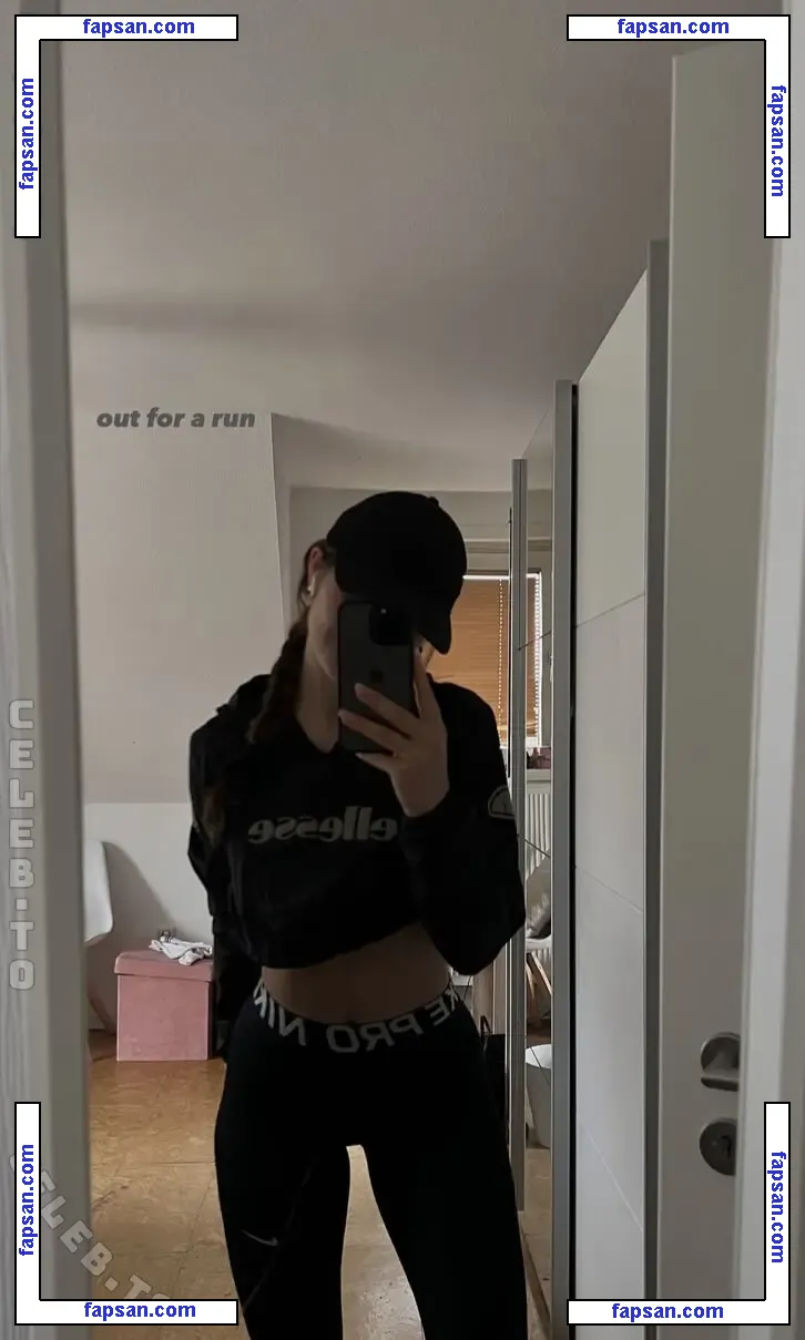 Laura Marie Röhrig nude photo #0019 from OnlyFans