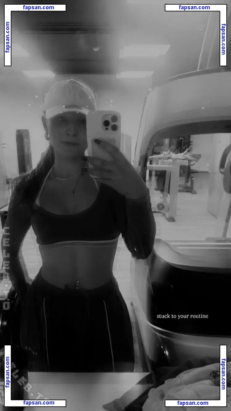 Laura Marie Röhrig nude photo #0020 from OnlyFans