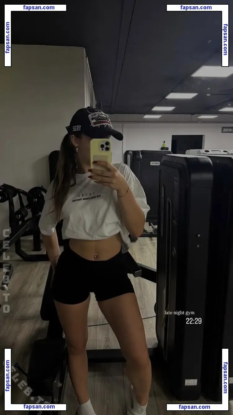 Laura Marie Röhrig nude photo #0022 from OnlyFans