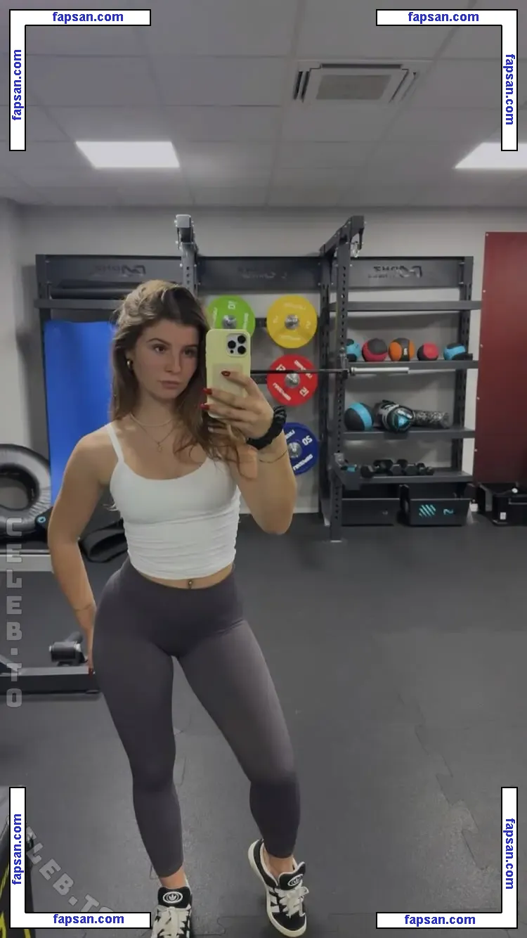 Laura Marie Röhrig nude photo #0028 from OnlyFans