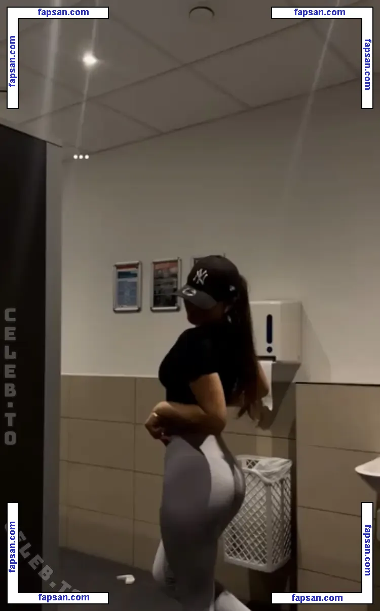 Laura Marie Röhrig nude photo #0034 from OnlyFans