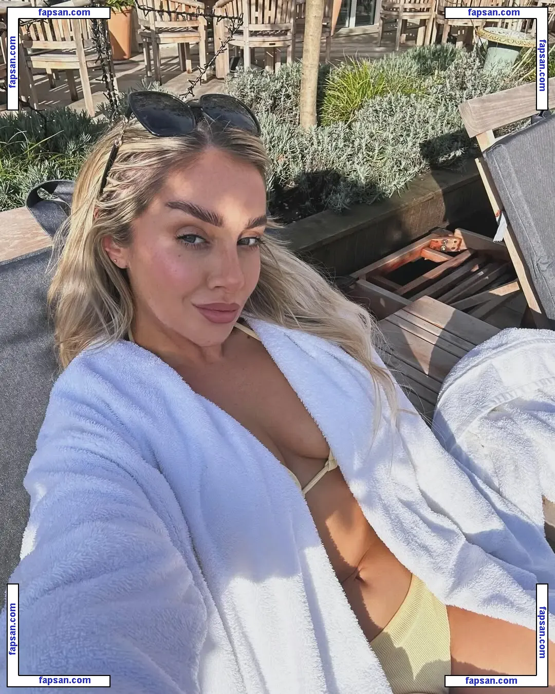 Laura Meachem nude photo #0001 from OnlyFans