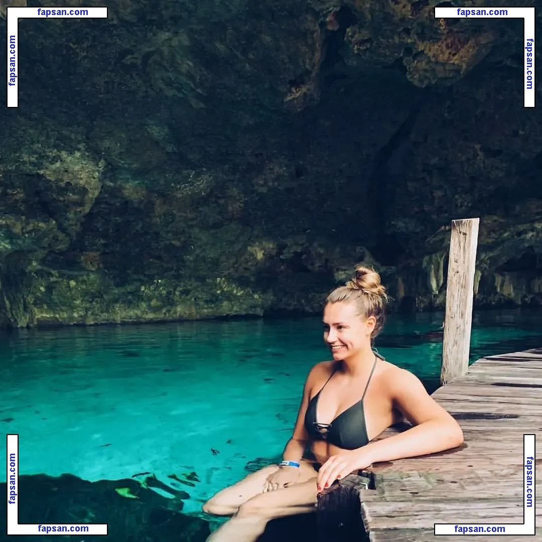 Laura Nolte голая фото #0002 с Онлифанс