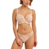 Laura Oganessian голая #0104