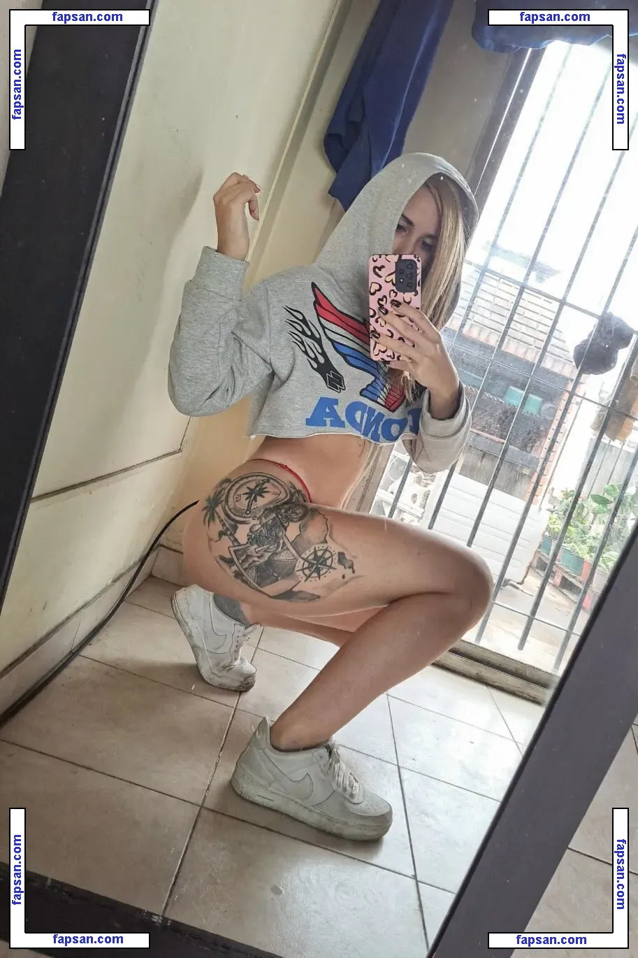 Laura Rebasti голая фото #0038 с Онлифанс