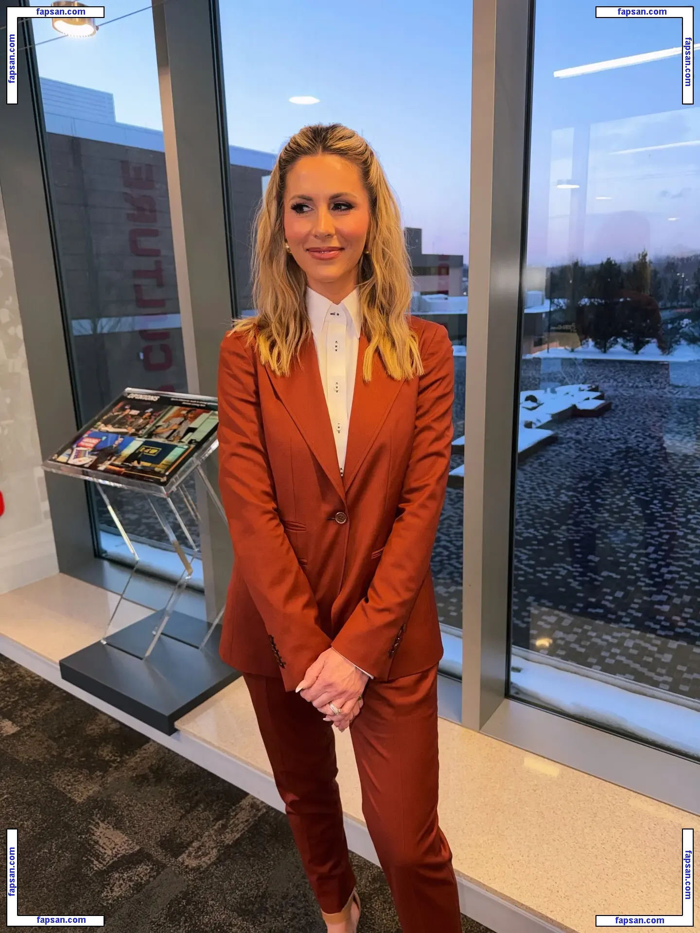 Laura Rutledge голая фото #0081 с Онлифанс