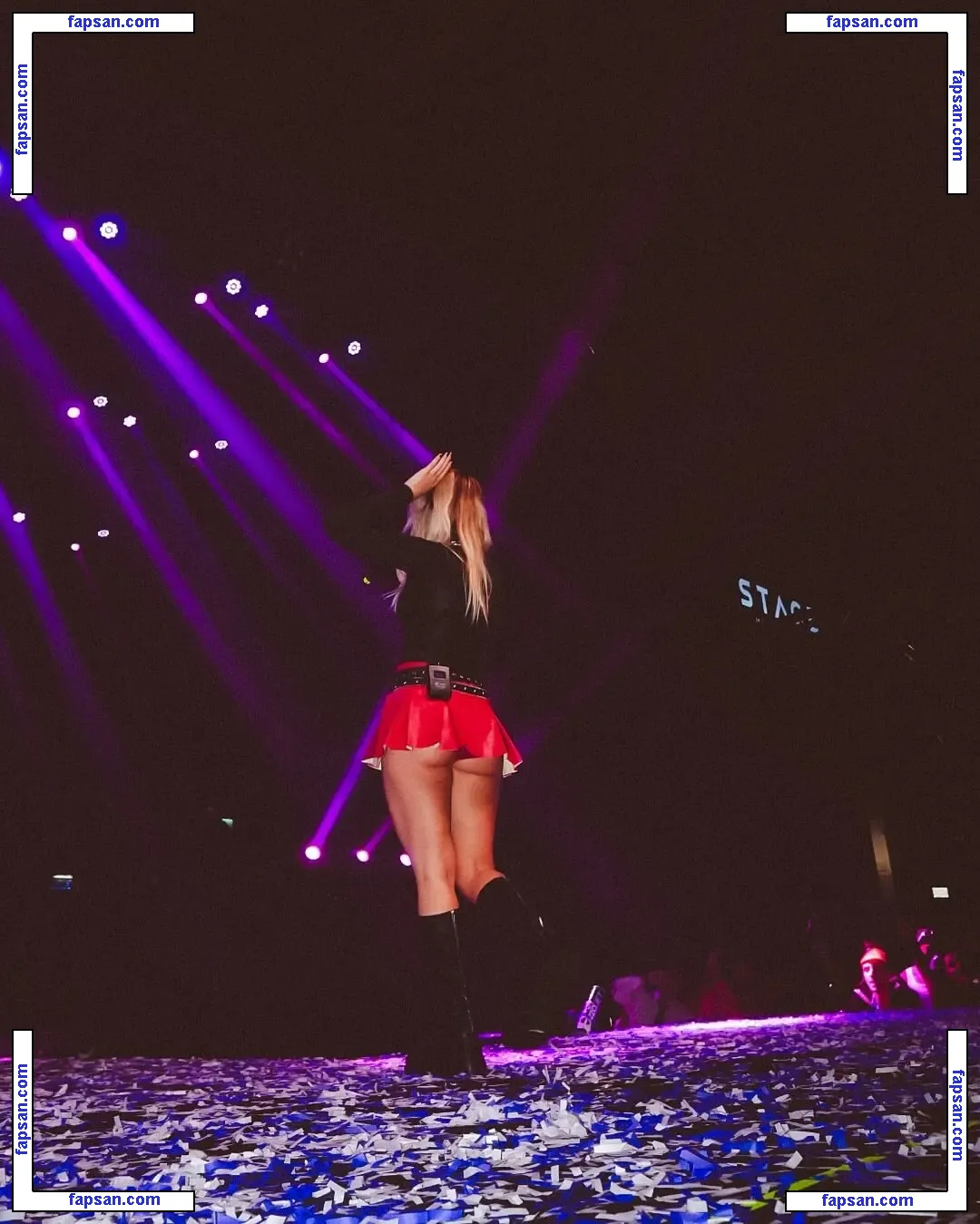 Laura Schadeck nude photo #0018 from OnlyFans