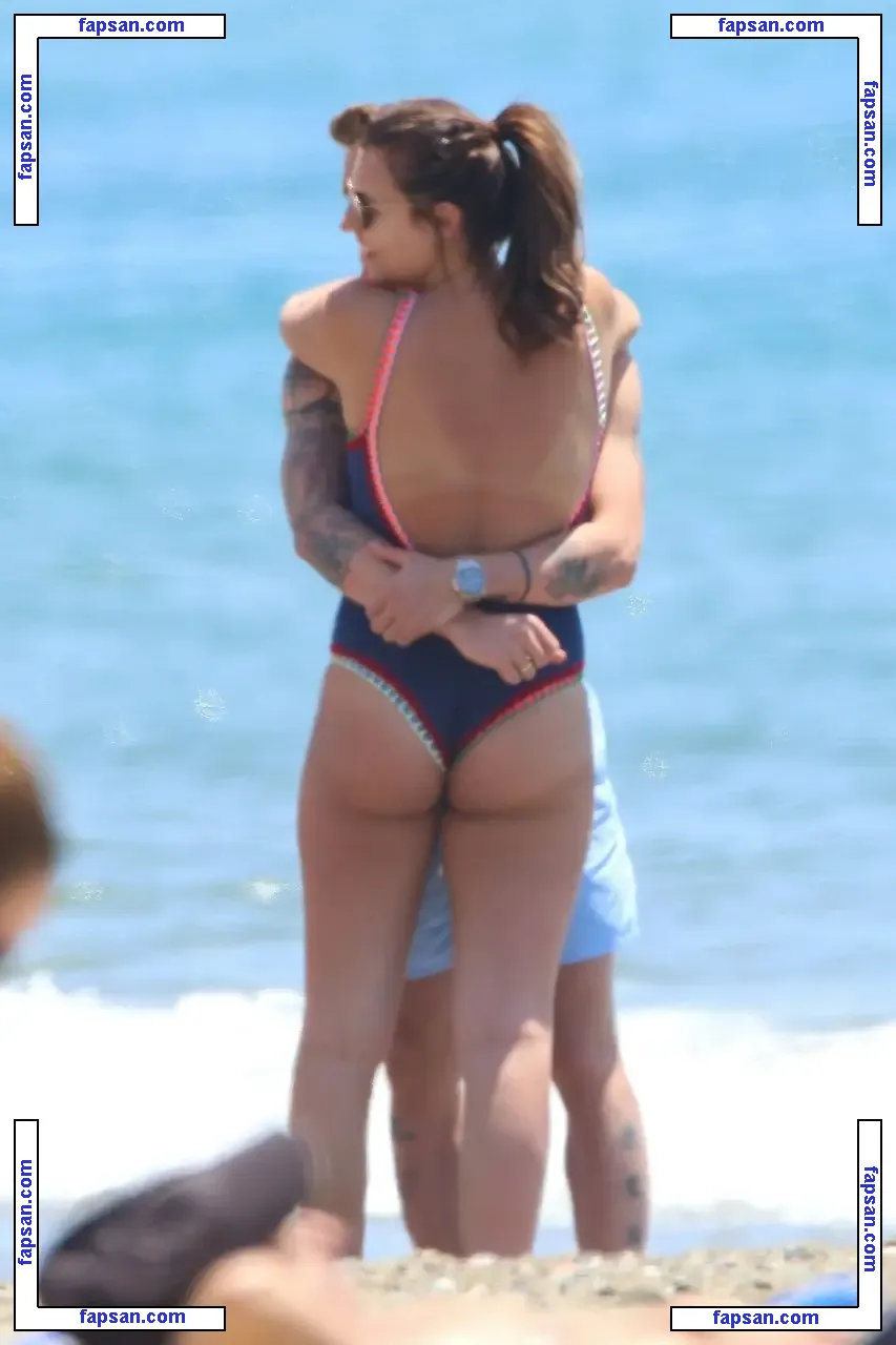Laura Wontorra nude photo #0002 from OnlyFans
