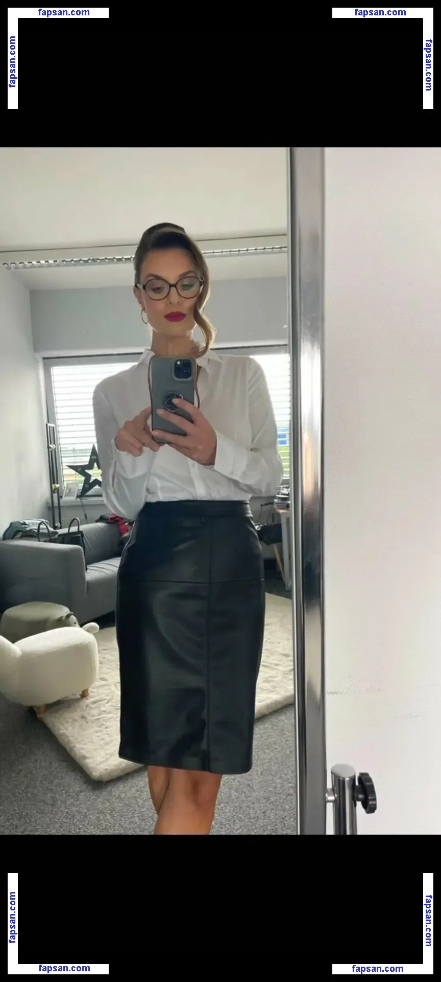 Laura Wontorra nude photo #0136 from OnlyFans
