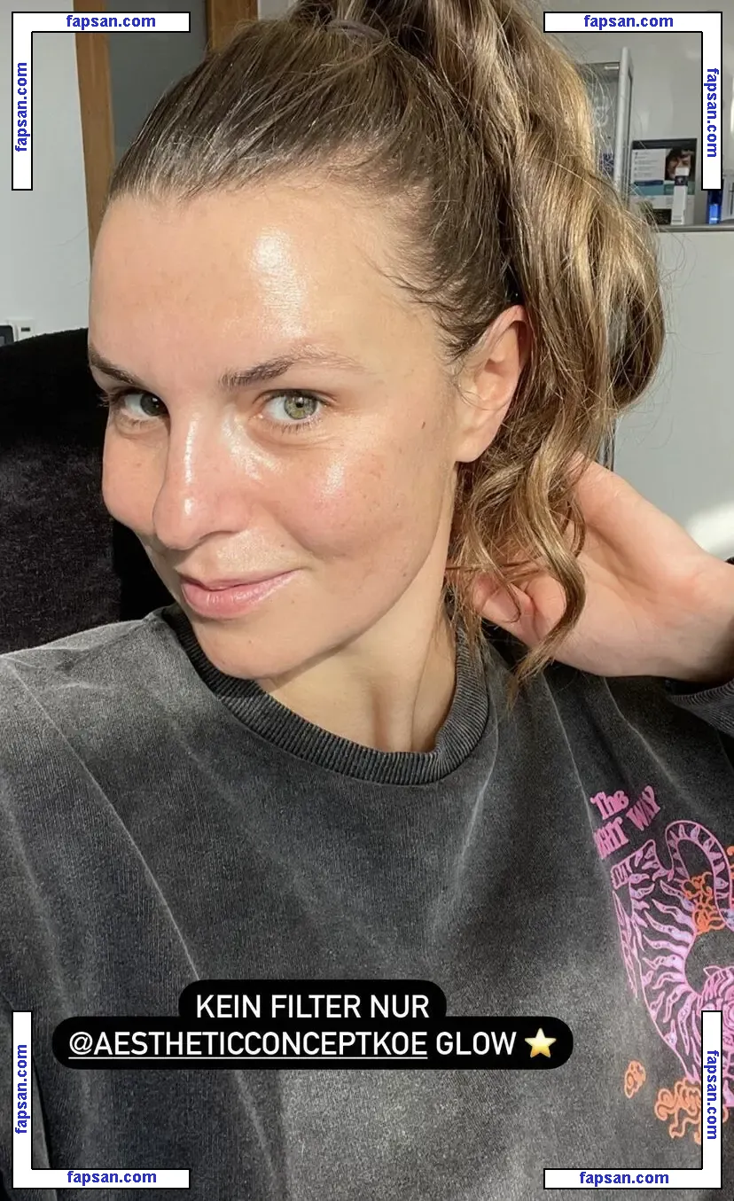 Laura Wontorra nude photo #0158 from OnlyFans