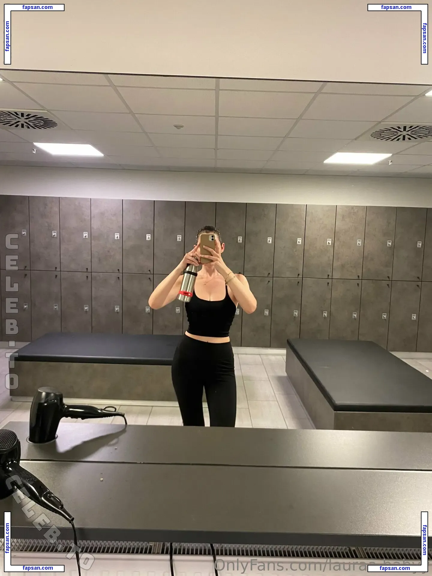 Lauraa.babyy nude photo #0006 from OnlyFans