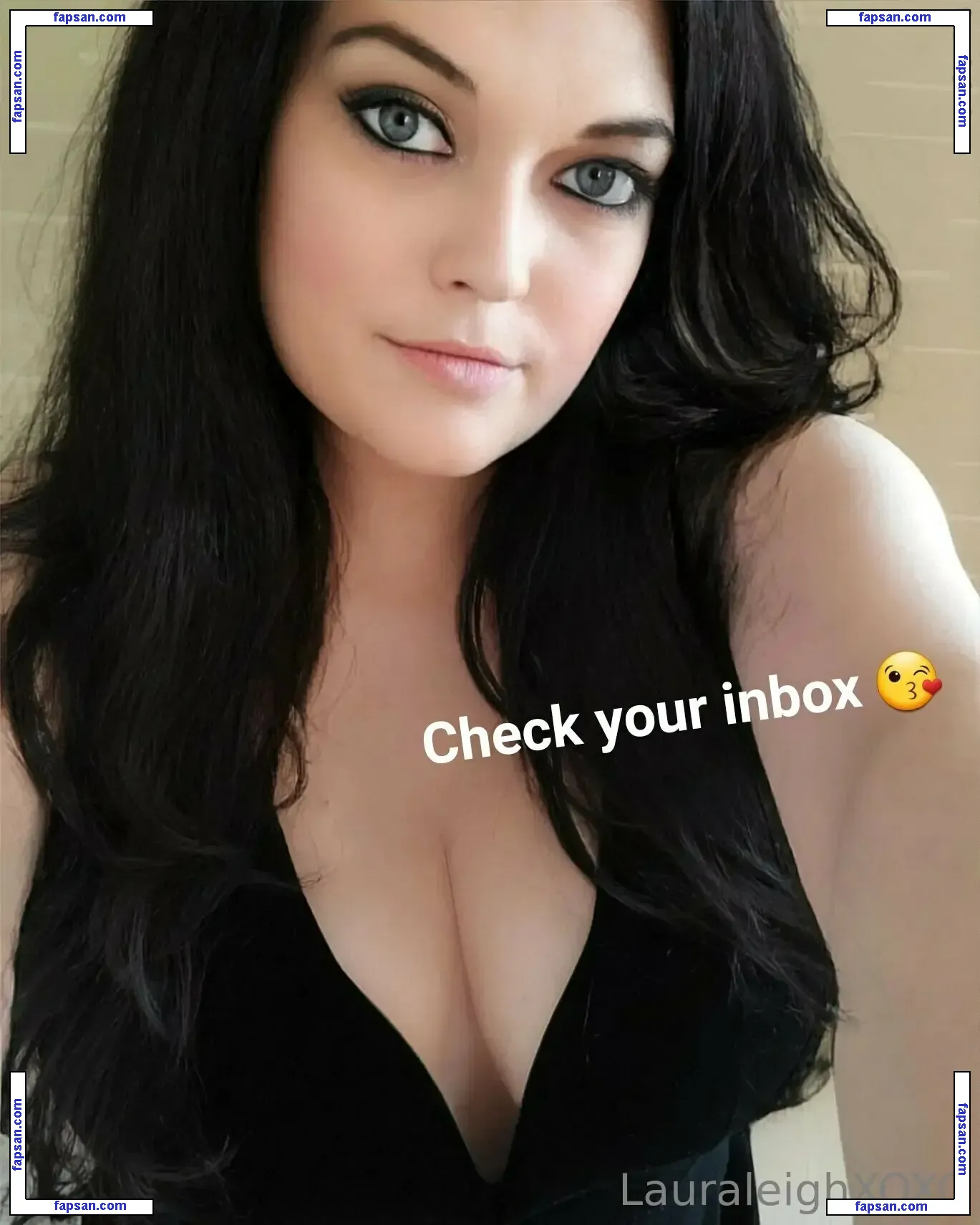 lauraleighxoxo nude photo #0557 from OnlyFans