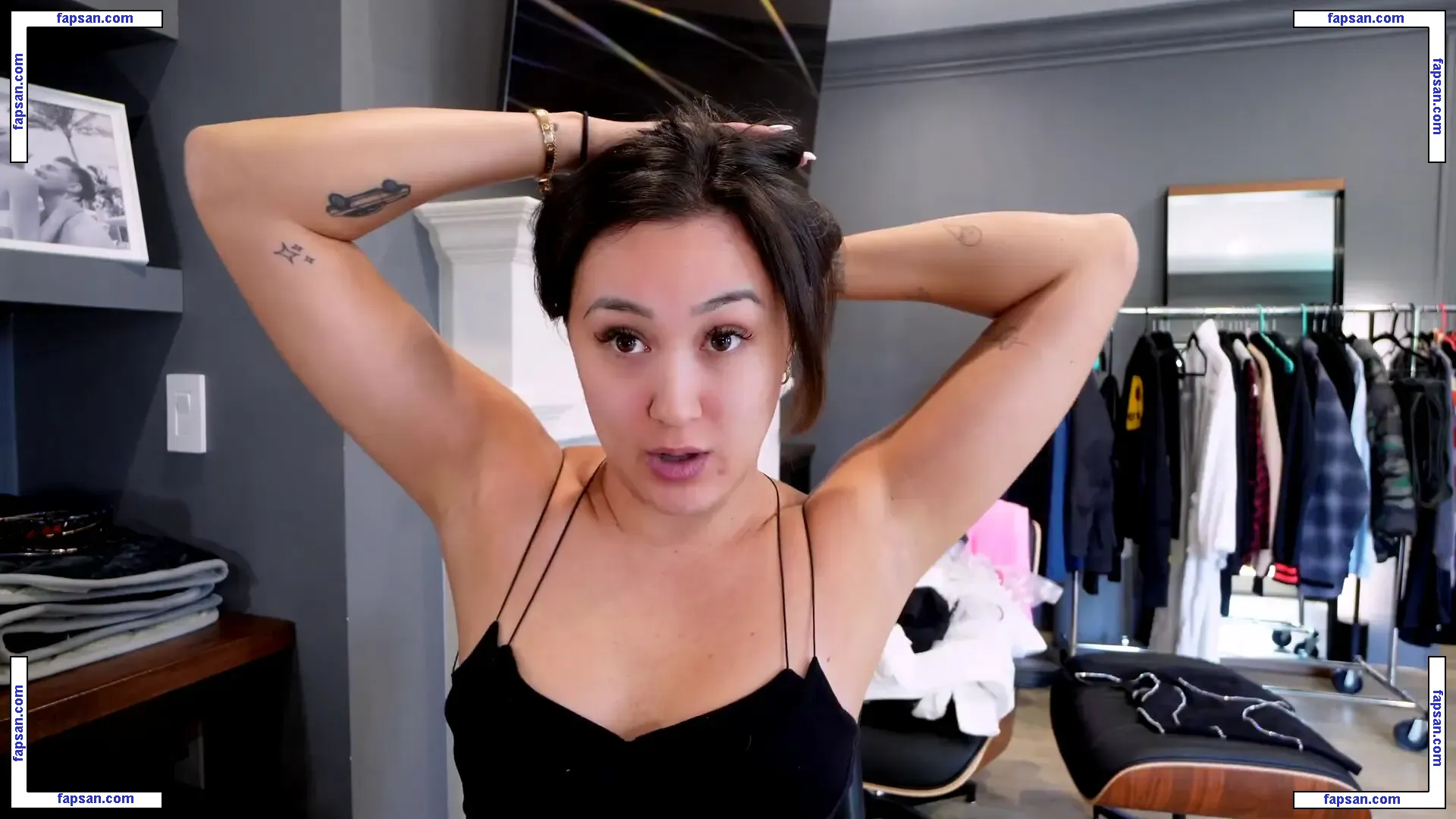 LaurDIY nude photo #0092 from OnlyFans