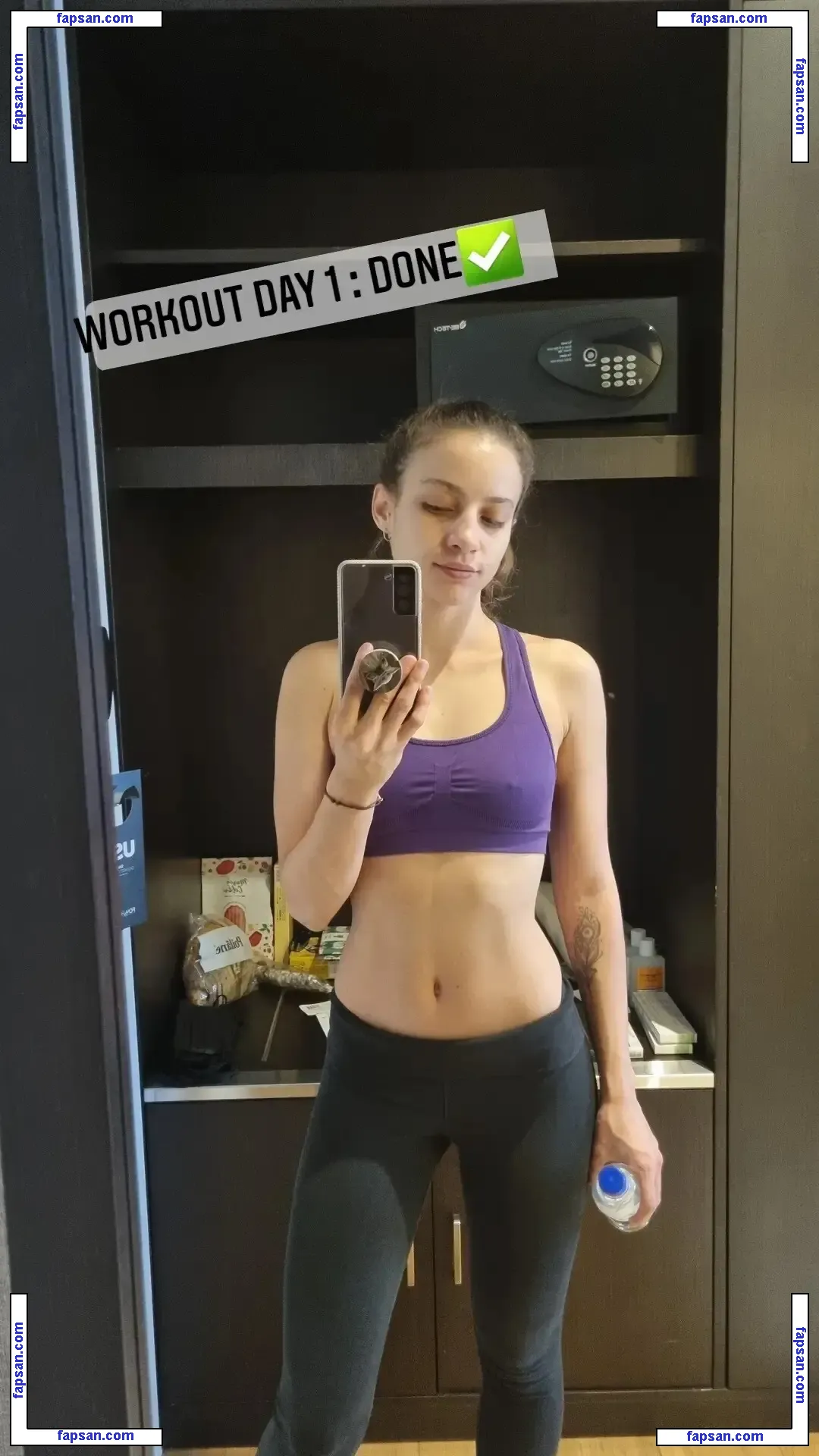 Laure Valée nude photo #0003 from OnlyFans