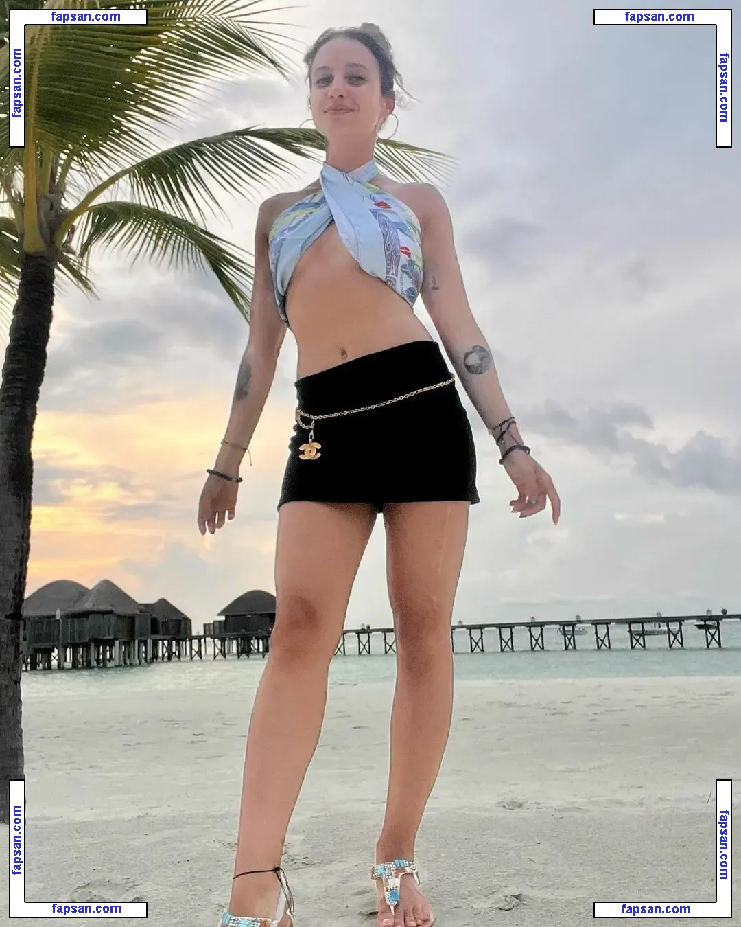 Laure Valée nude photo #0094 from OnlyFans