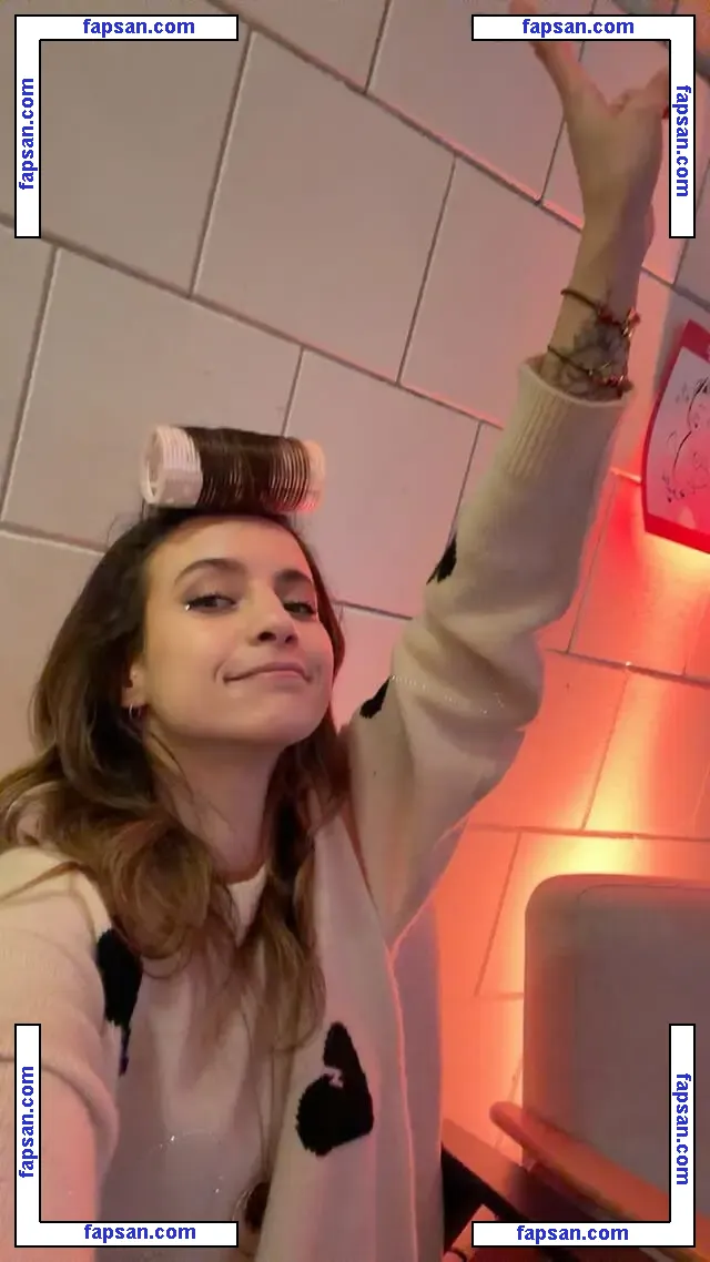 Laure Valée nude photo #0172 from OnlyFans