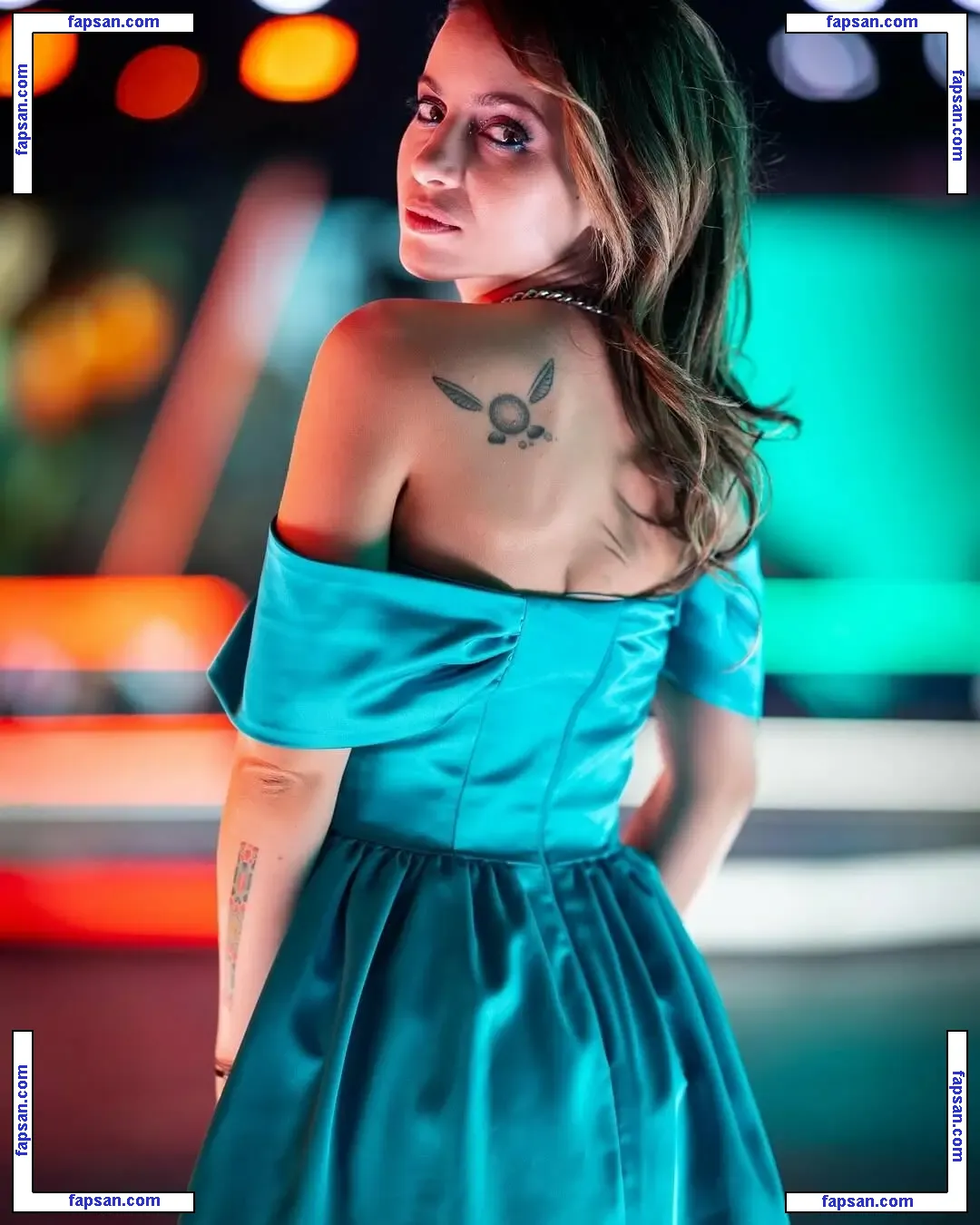 Laure Valée nude photo #0174 from OnlyFans