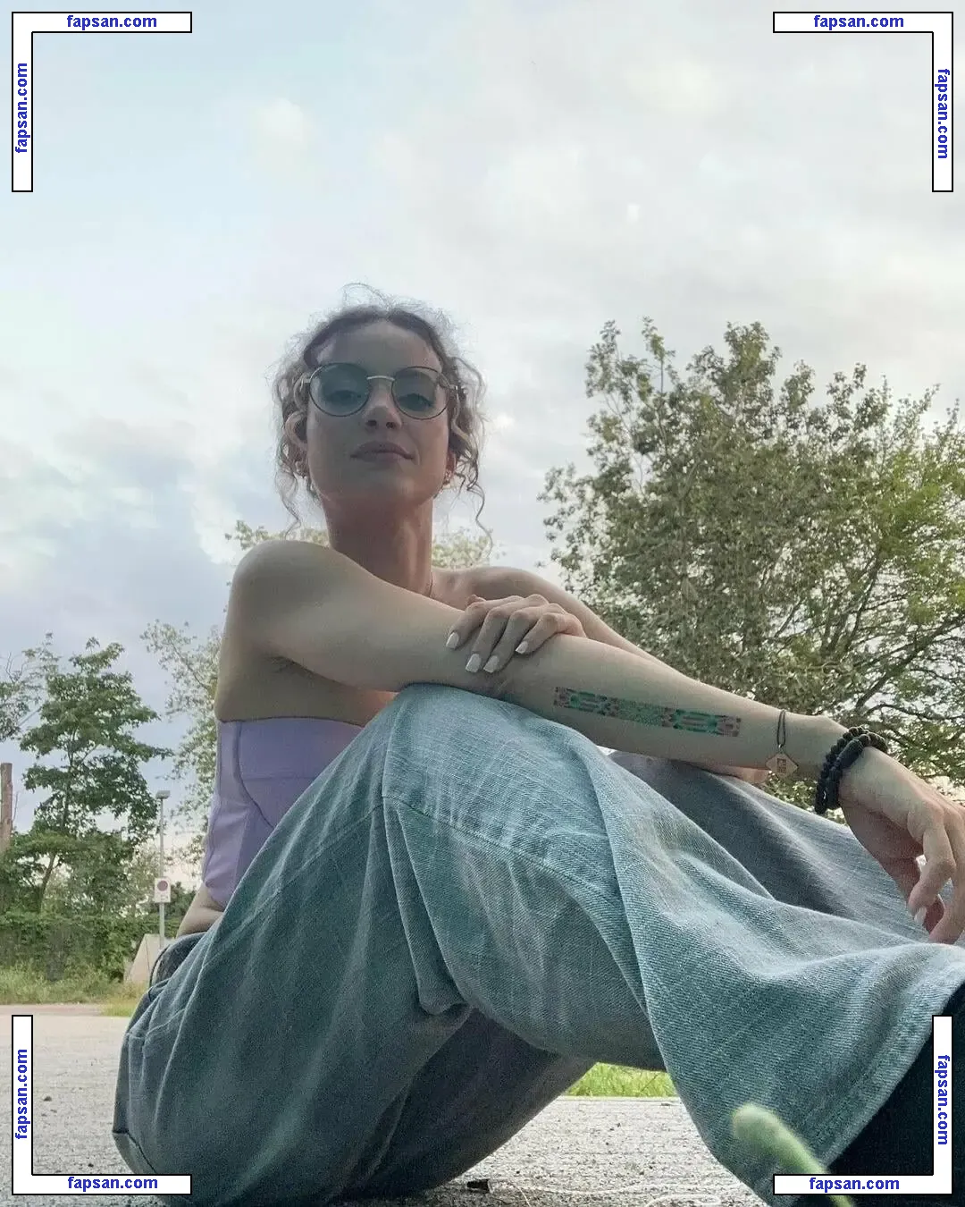 Laure Valée nude photo #0177 from OnlyFans