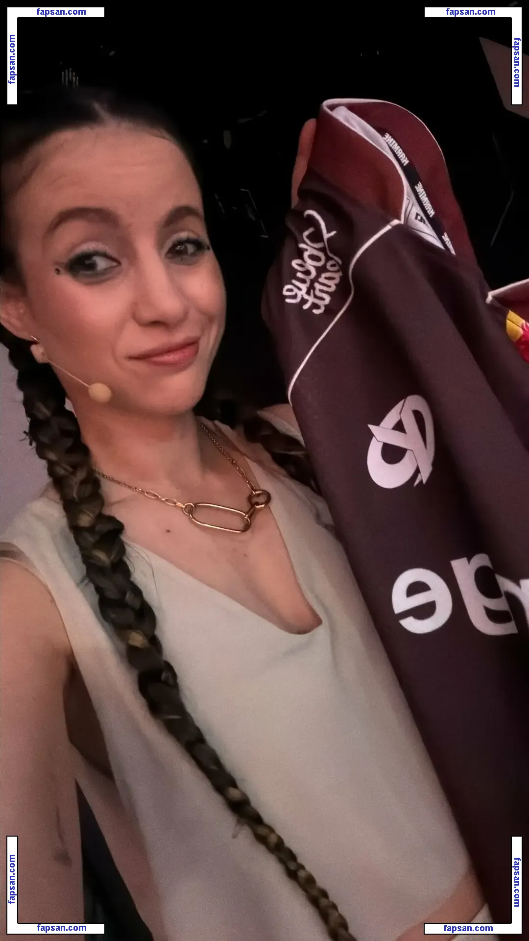 Laure Valée nude photo #0182 from OnlyFans