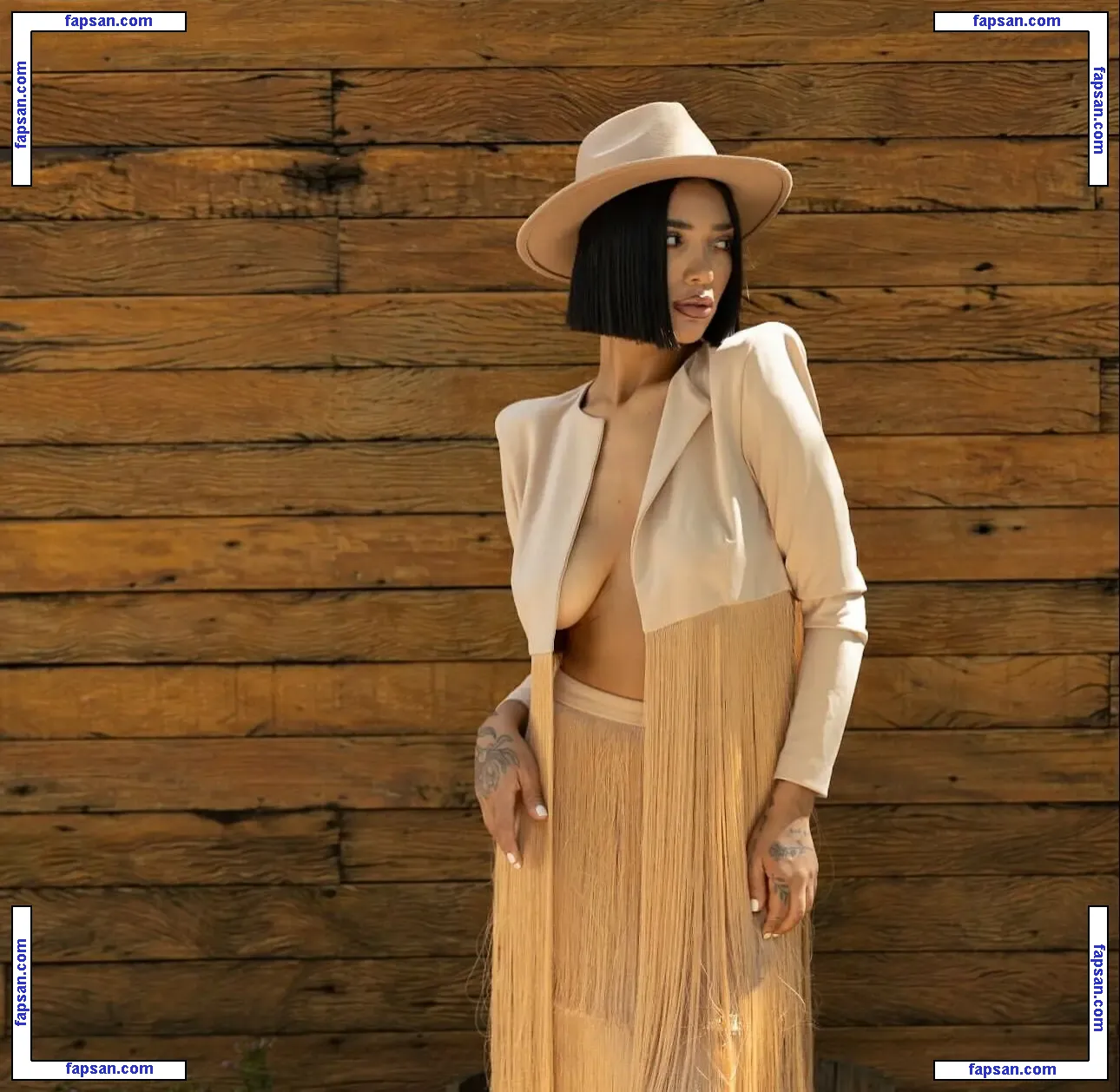 laureenn__pirees голая фото #0001 с Онлифанс