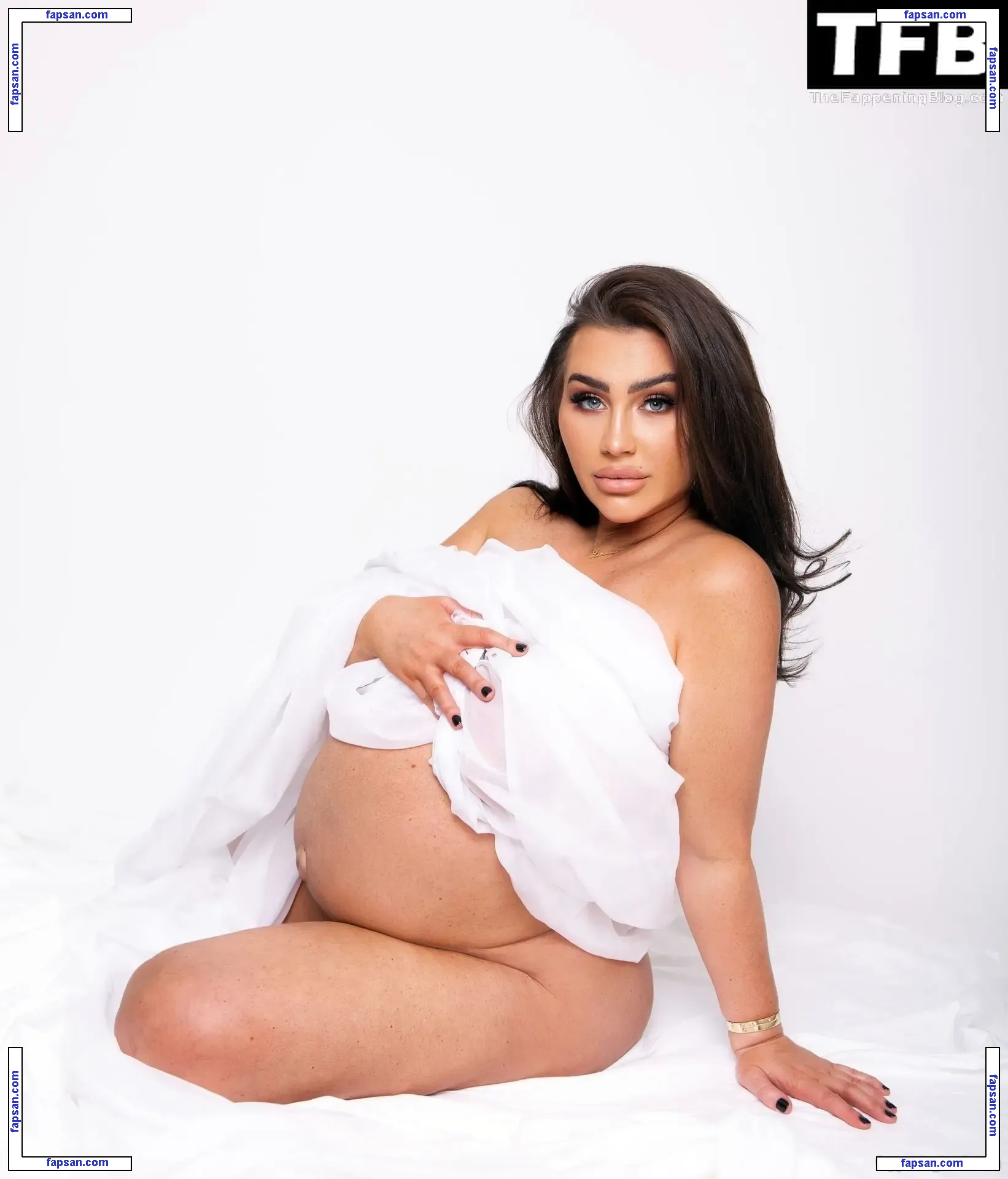 Lauren Goodger / laurengoodger / laurenrosegoodger nude photo #0868 from OnlyFans