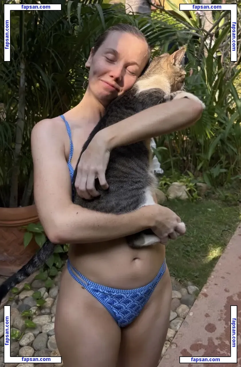 Lauren Lyle nude photo #0034 from OnlyFans