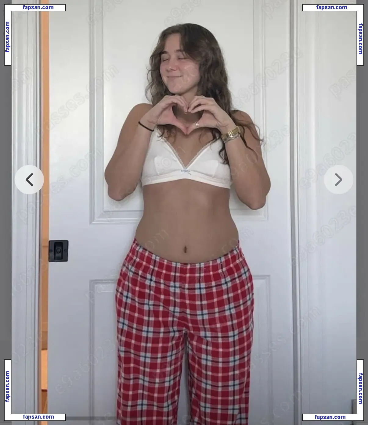 laurenrossi / rossitakes голая фото #0002 с Онлифанс