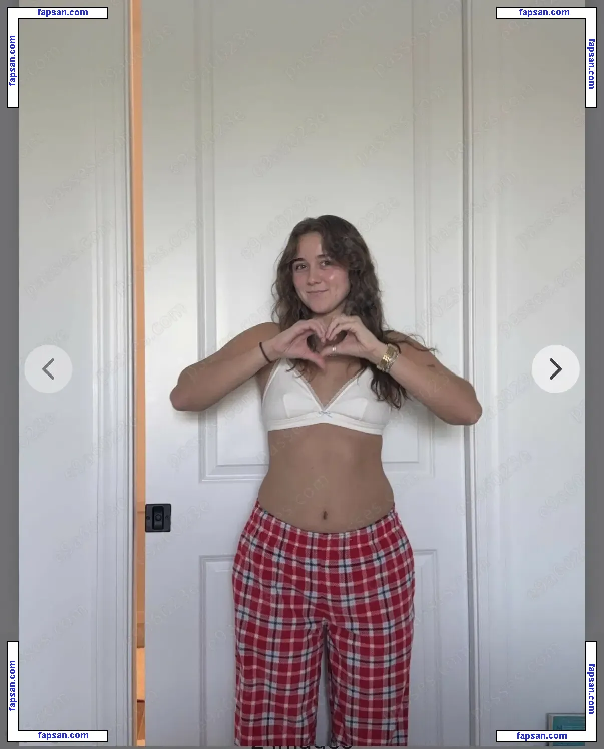 laurenrossi / rossitakes голая фото #0003 с Онлифанс