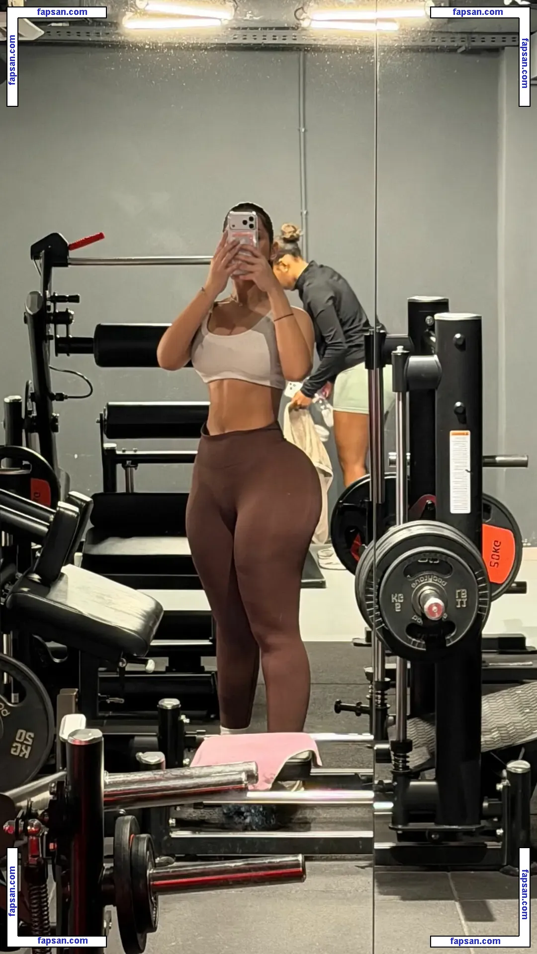 laurgmzz nude photo #0189 from OnlyFans