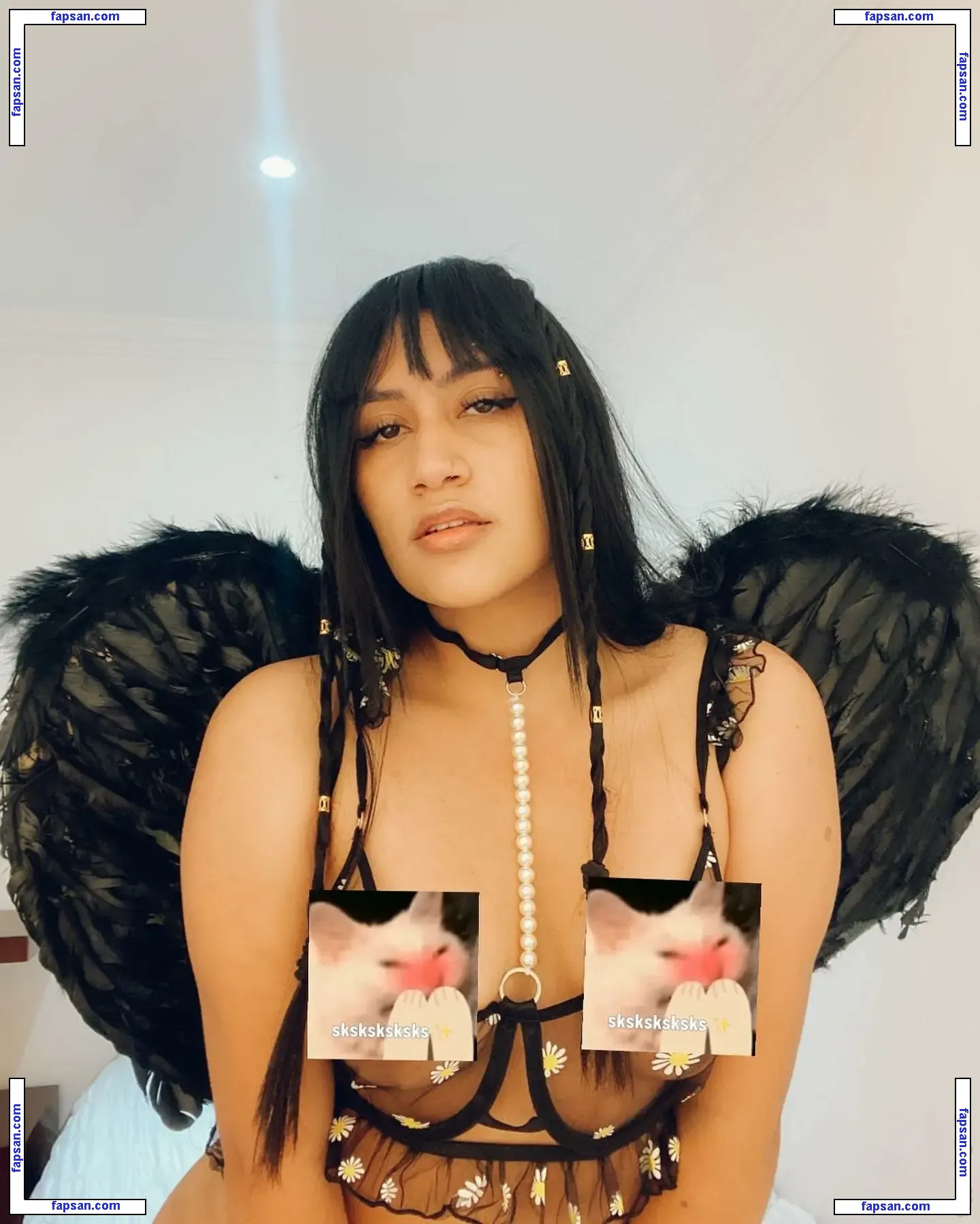 laurilml голая фото #0001 с Онлифанс