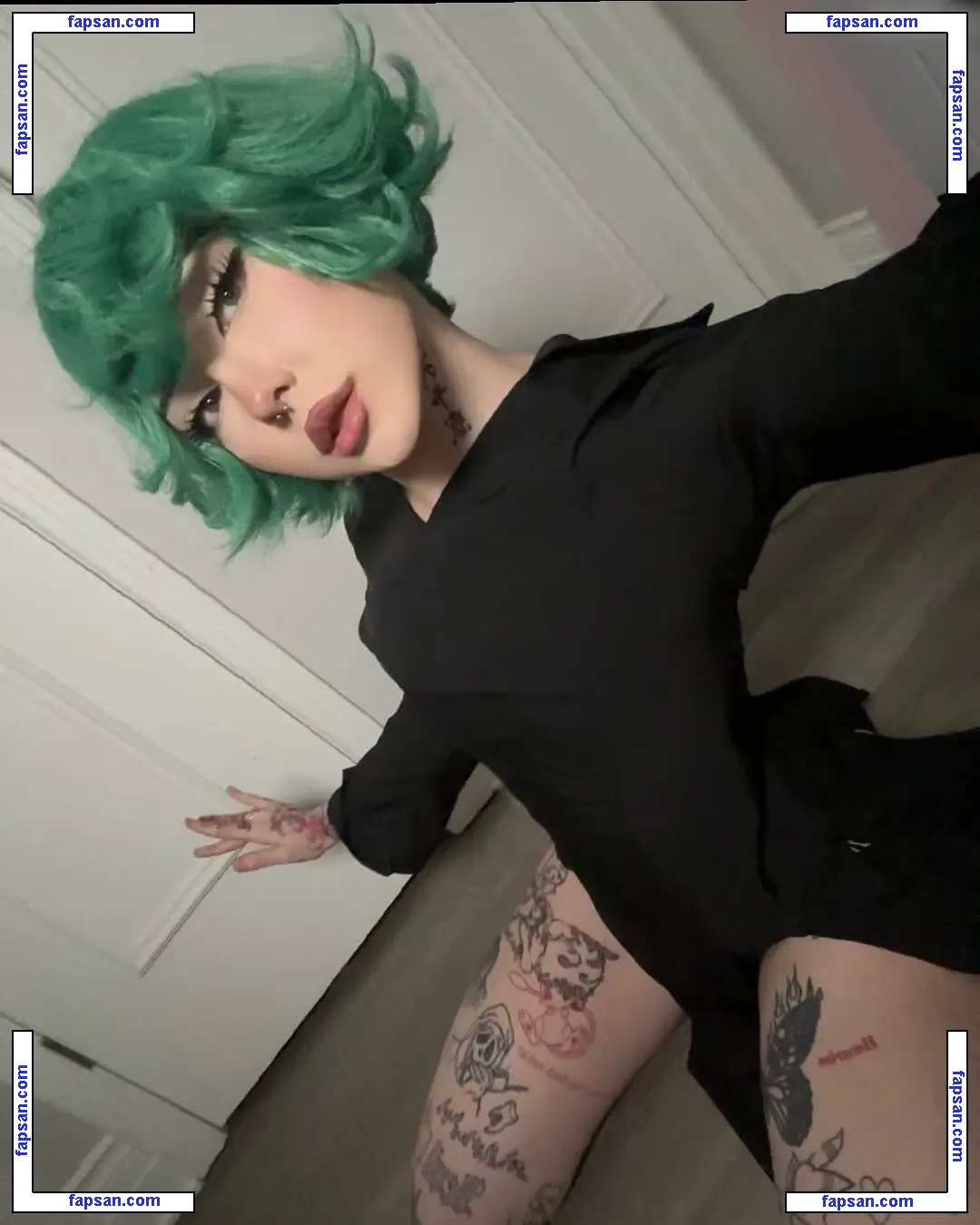 Laurinchhhe nude photo #0064 from OnlyFans