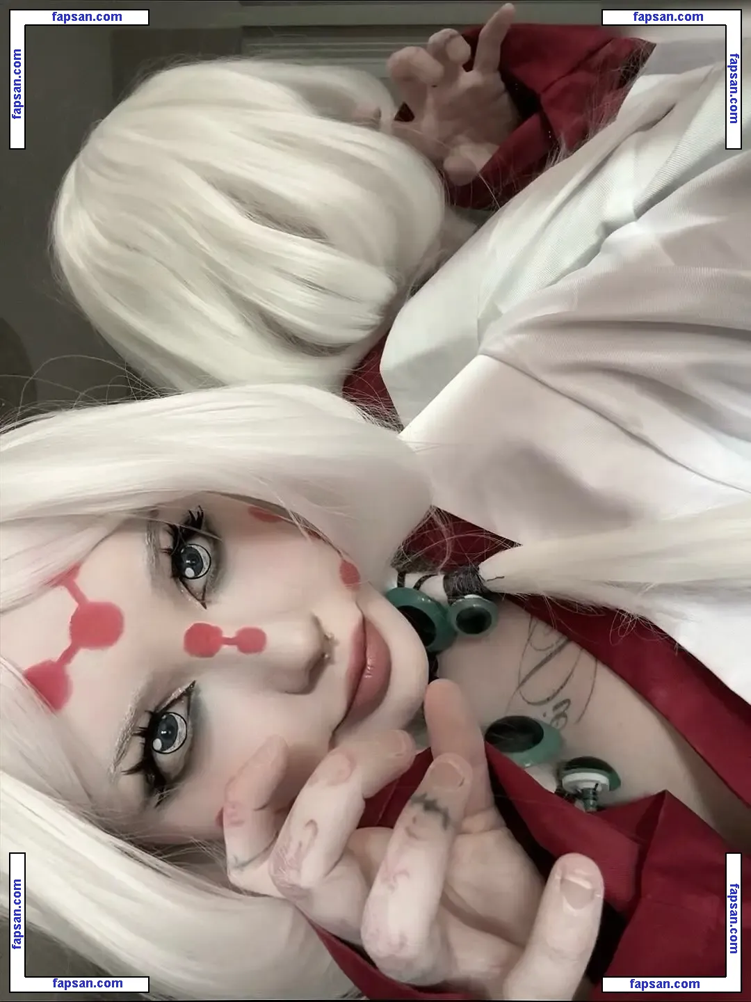 Laurinchhhe nude photo #0071 from OnlyFans