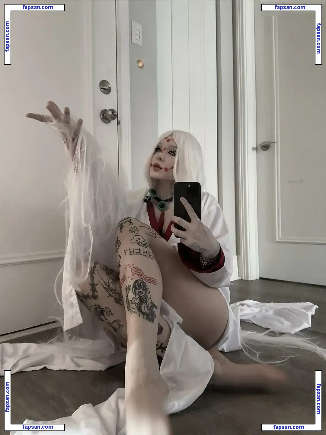 Laurinchhhe nude photo #0076 from OnlyFans