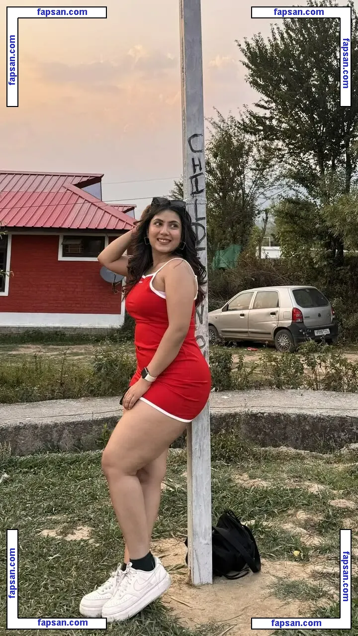 Lavanya Pandiya nude photo #0025 from OnlyFans