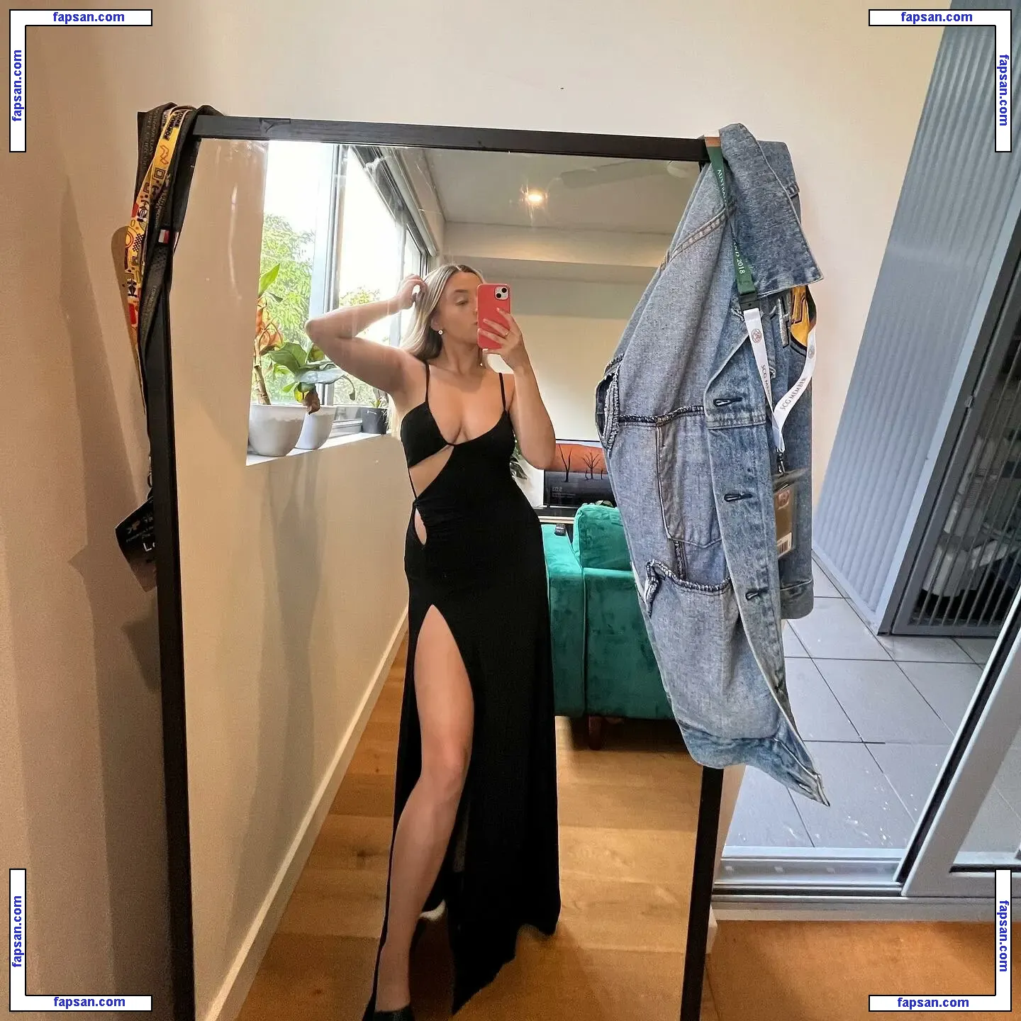 Lavender Baj nude photo #0002 from OnlyFans