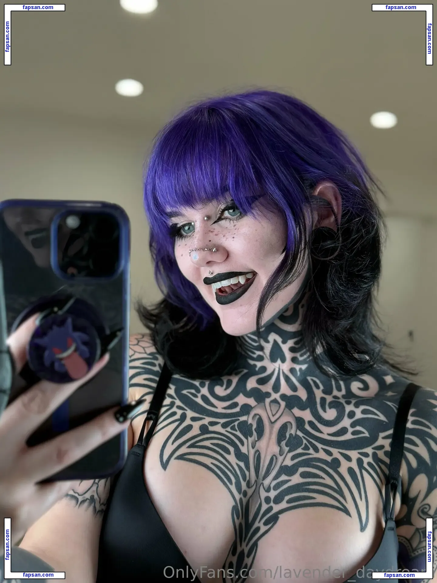 lavender_daydream голая фото #0040 с Онлифанс