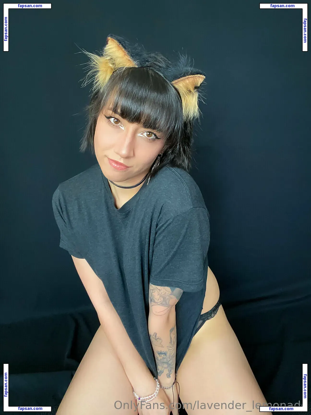 lavender_lemonade nude photo #0002 from OnlyFans