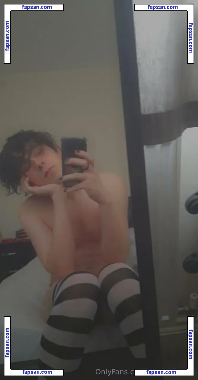 lavendernina nude photo #0001 from OnlyFans