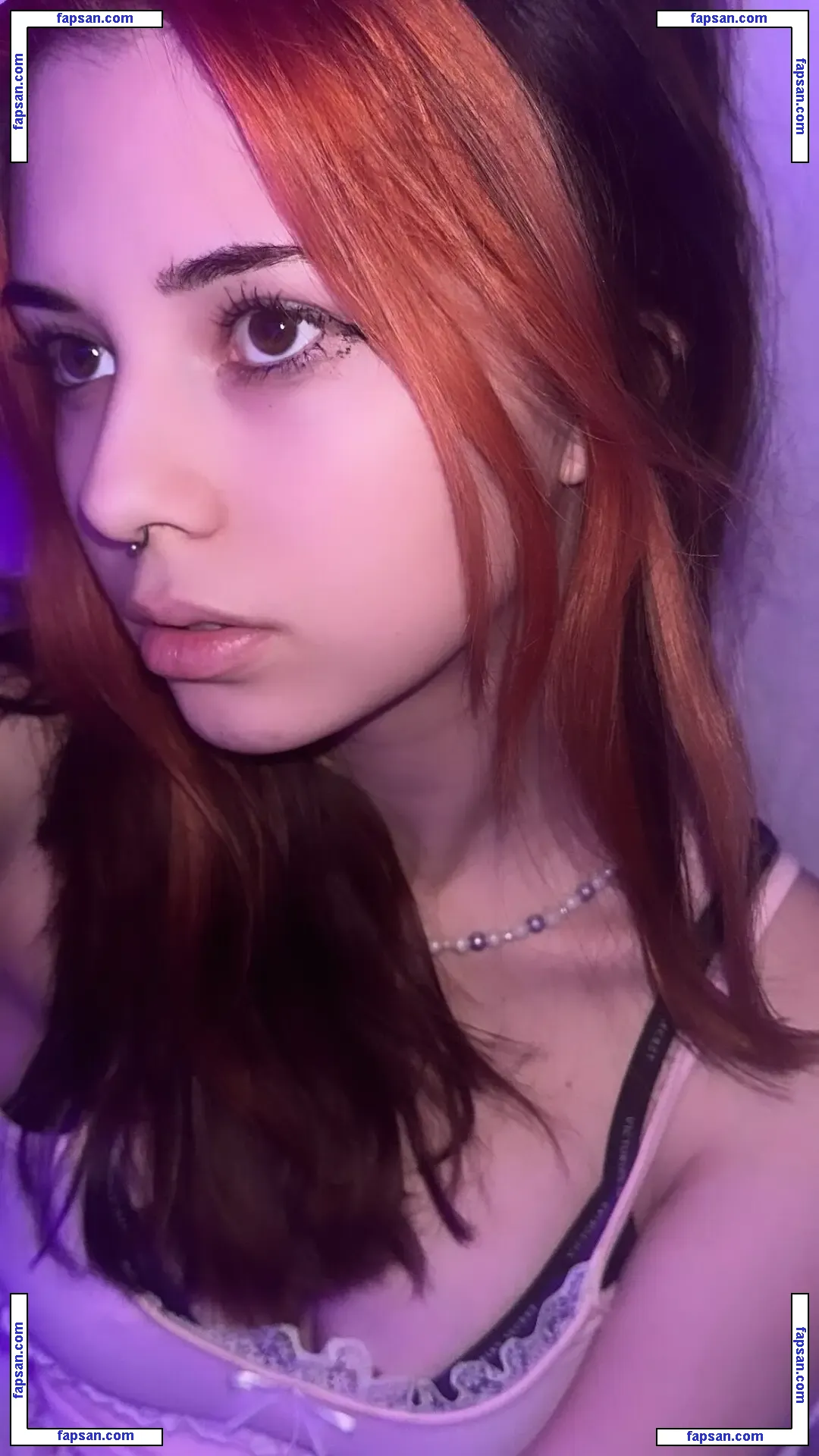 Lawwender голая фото #0015 с Онлифанс