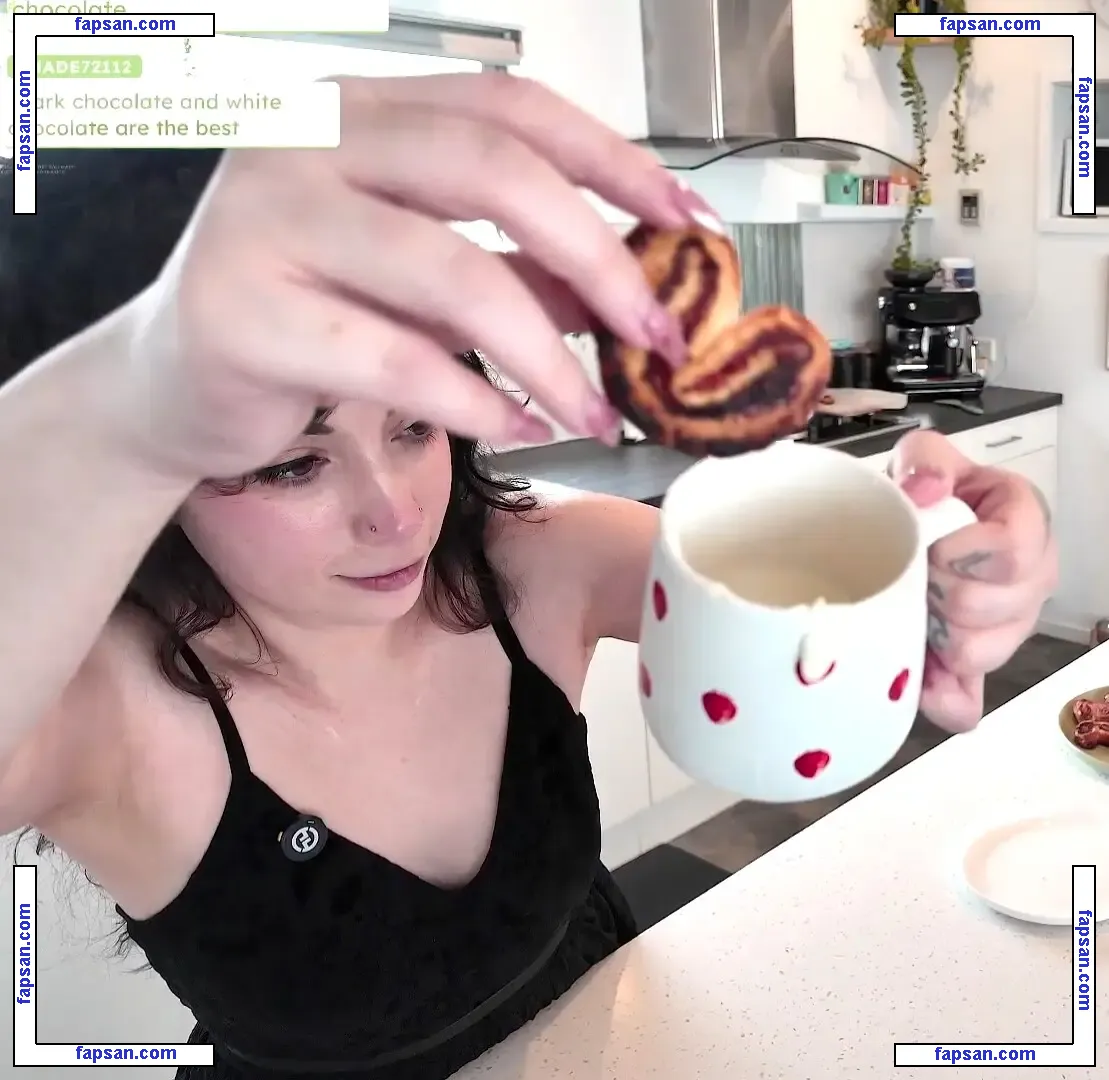 Layna Lazar nude photo #0162 from OnlyFans