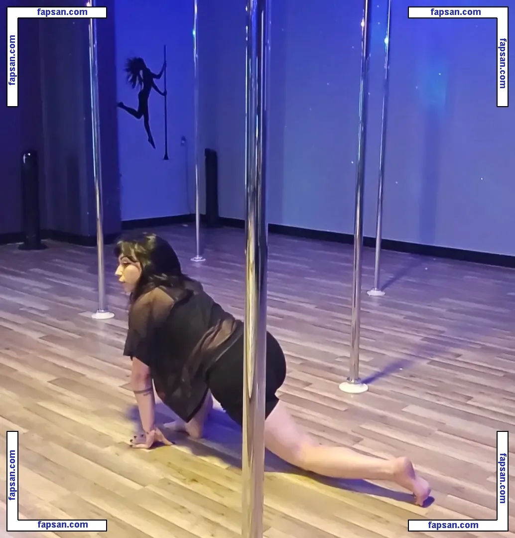 LaynaLazar nude photo #0001 from OnlyFans