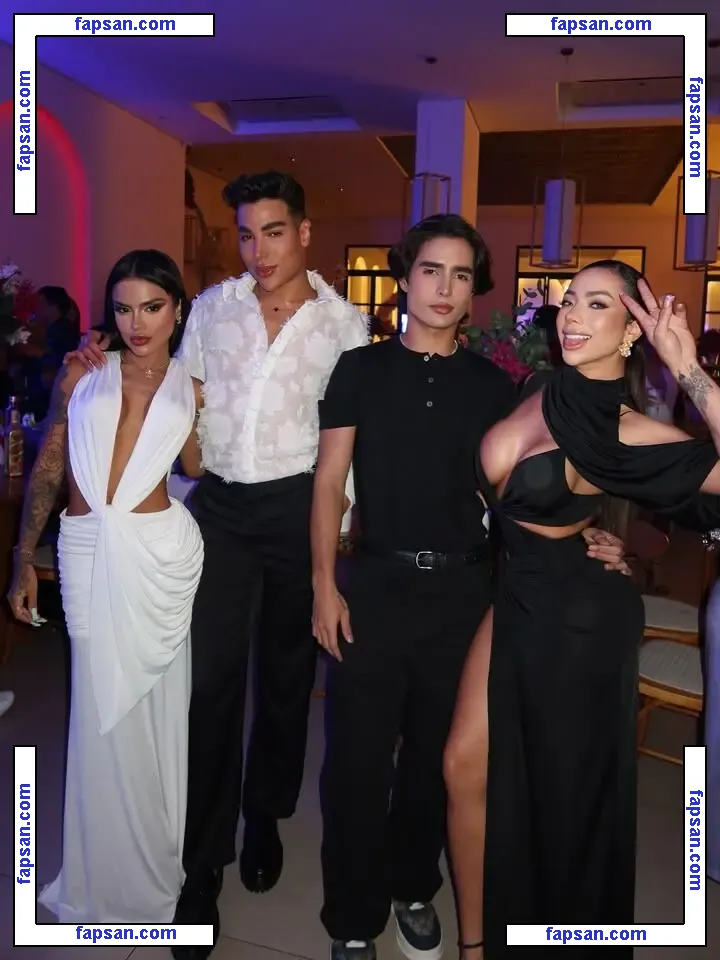 Lays Peace голая фото #0019 с Онлифанс